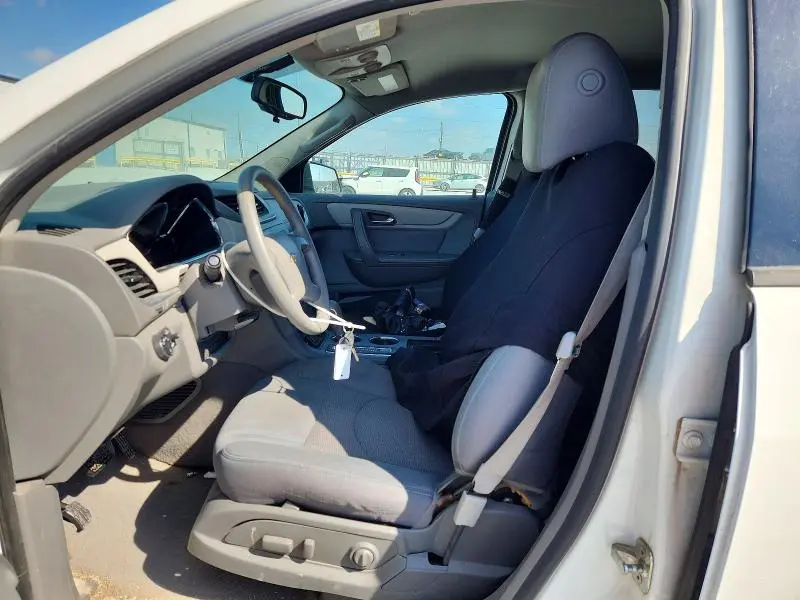 2015 CHEVROLET TRAVERSE LS  