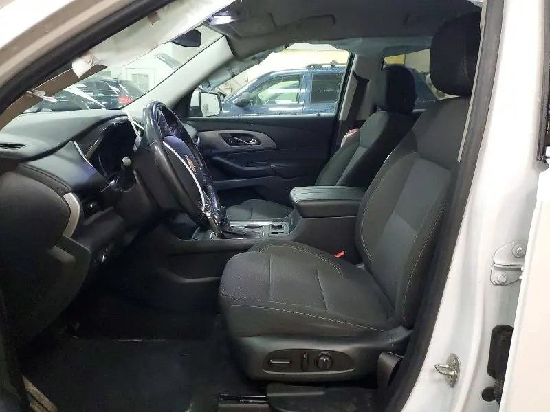 2021 CHEVROLET TRAVERSE LT  