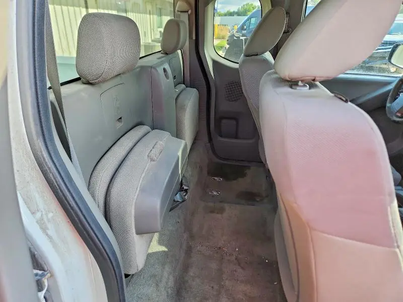 2016 NISSAN FRONTIER S  