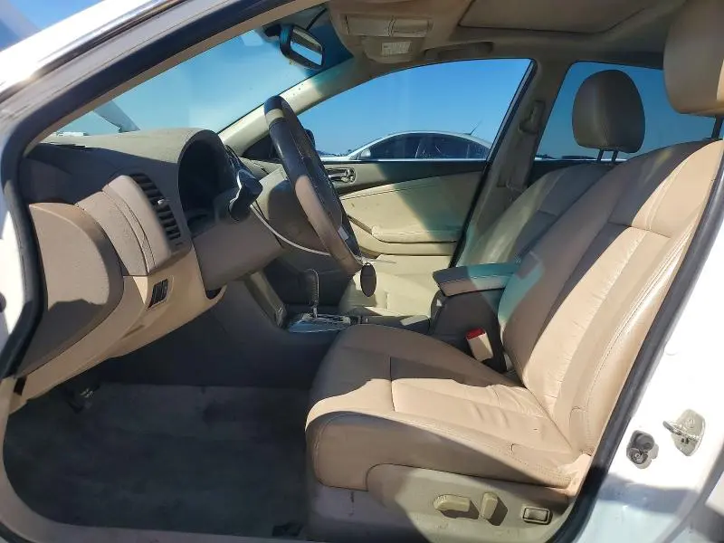 2011 NISSAN ALTIMA BASE  