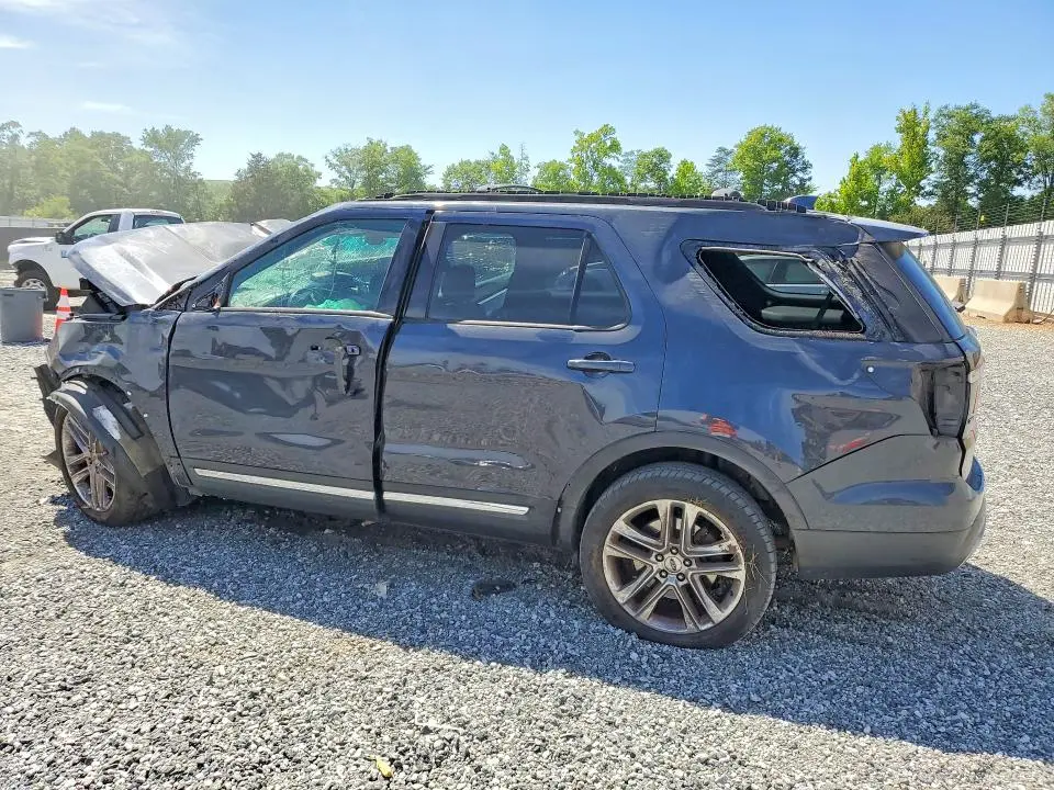 2017 FORD EXPLORER XLT  