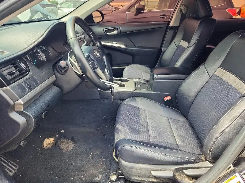 2014 TOYOTA CAMRY SE  