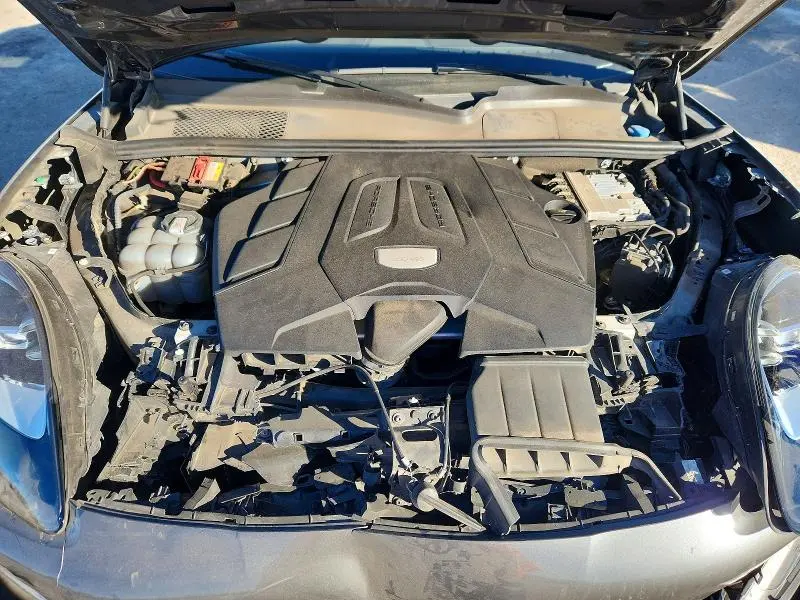 2020 PORSCHE CAYENNE   