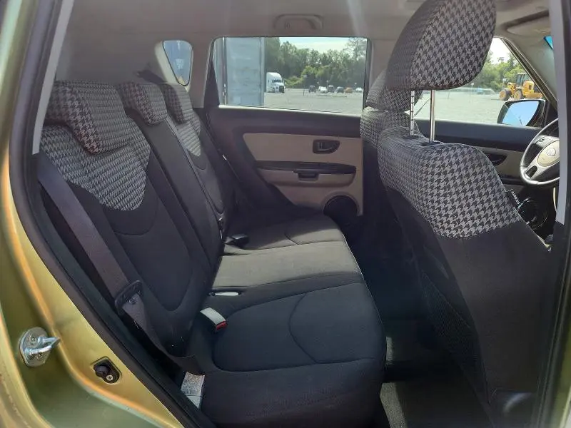 2010 KIA SOUL +  