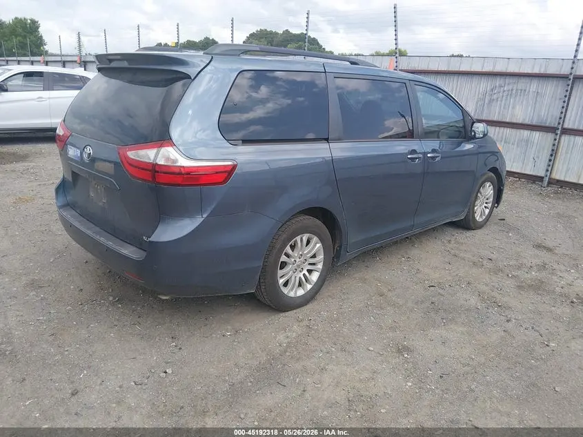 2015 TOYOTA SIENNA XLE 8 PASSENGER