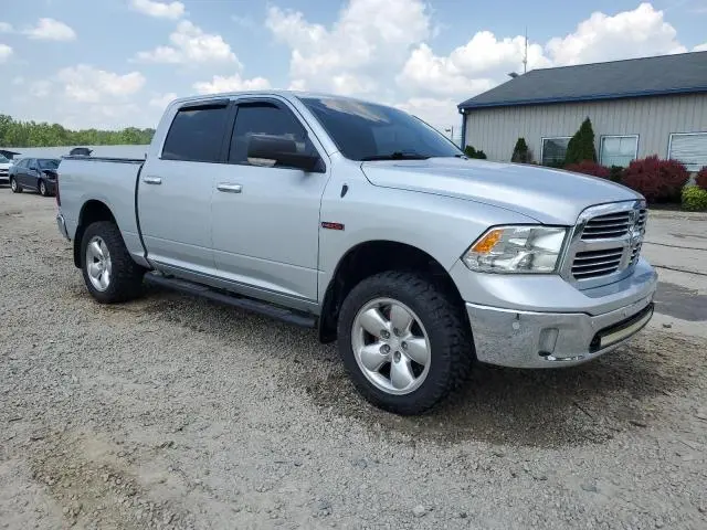 2017 RAM 1500 SLT  