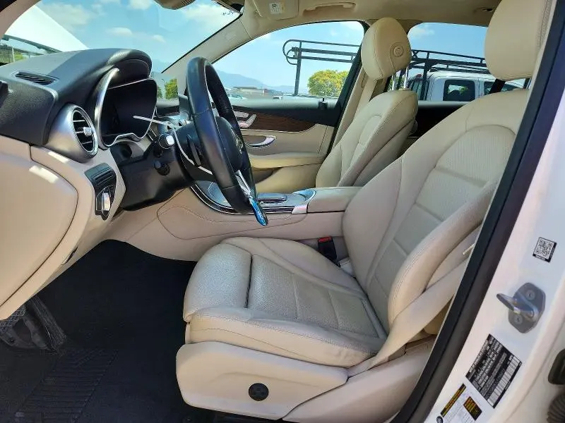 2020 MERCEDES-BENZ GLC 300 4MATIC  
