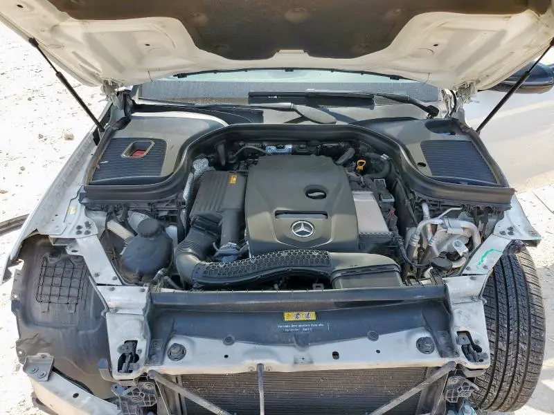 2019 MERCEDES-BENZ GLC 300  