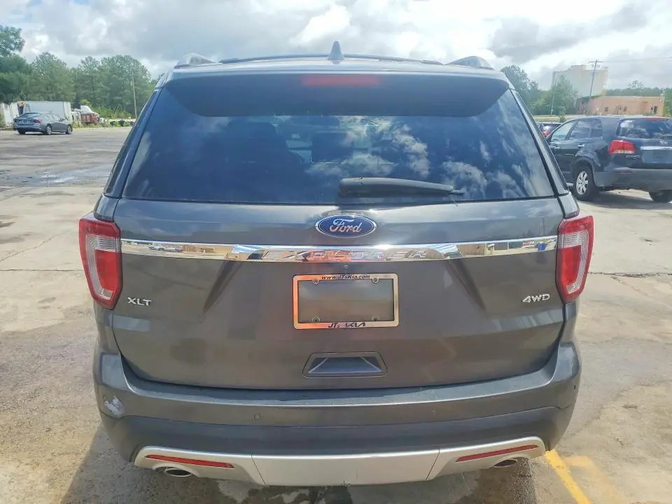 2016 FORD EXPLORER XLT  