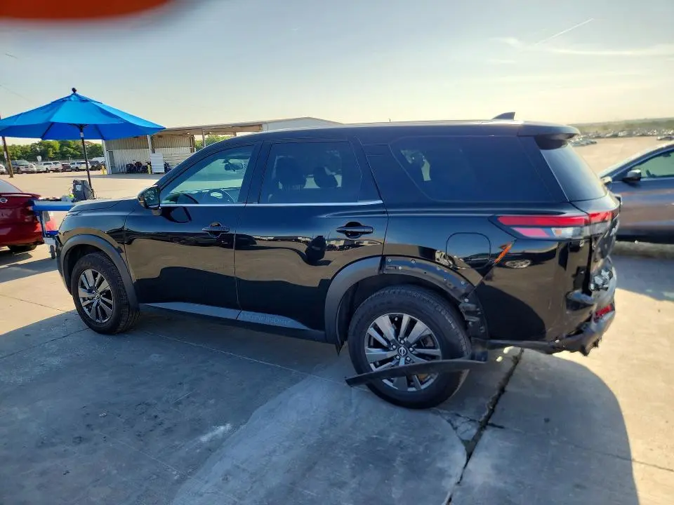 2022 NISSAN PATHFINDER S  