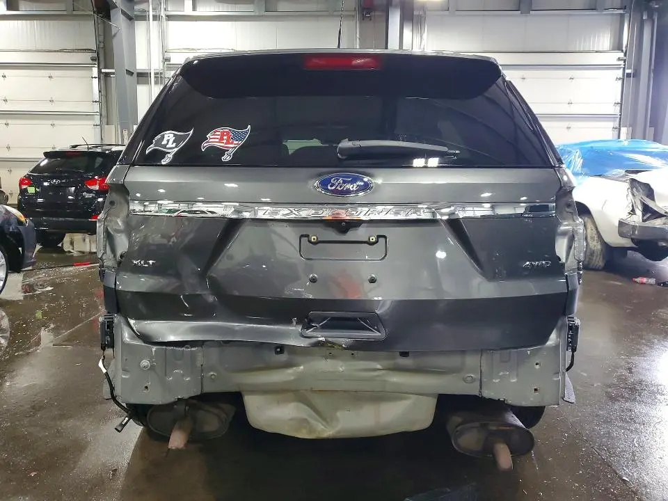 2019 FORD EXPLORER XLT  