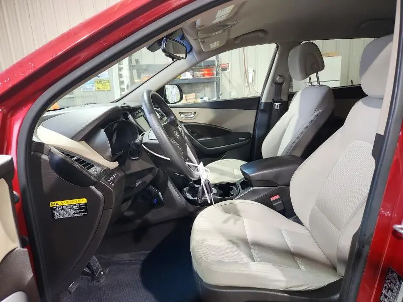 2018 HYUNDAI SANTA FE SE  