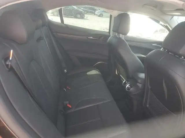 2021 ALFA ROMEO STELVIO SPORT  