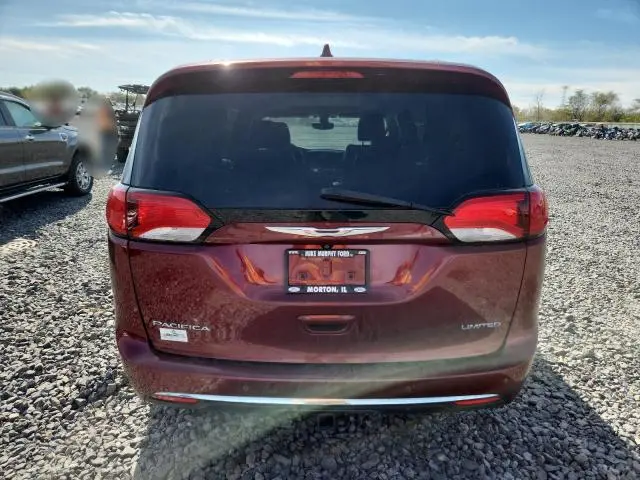 2017 CHRYSLER PACIFICA LIMITED  