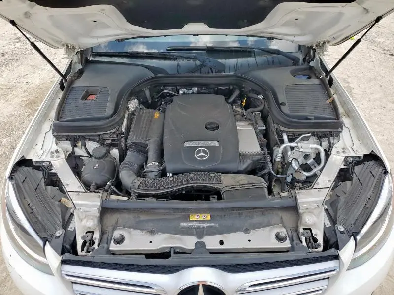 2019 MERCEDES-BENZ GLC 300  