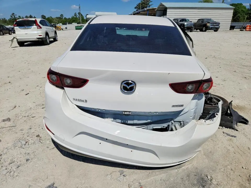 2025 MAZDA 3 PREFERRED  