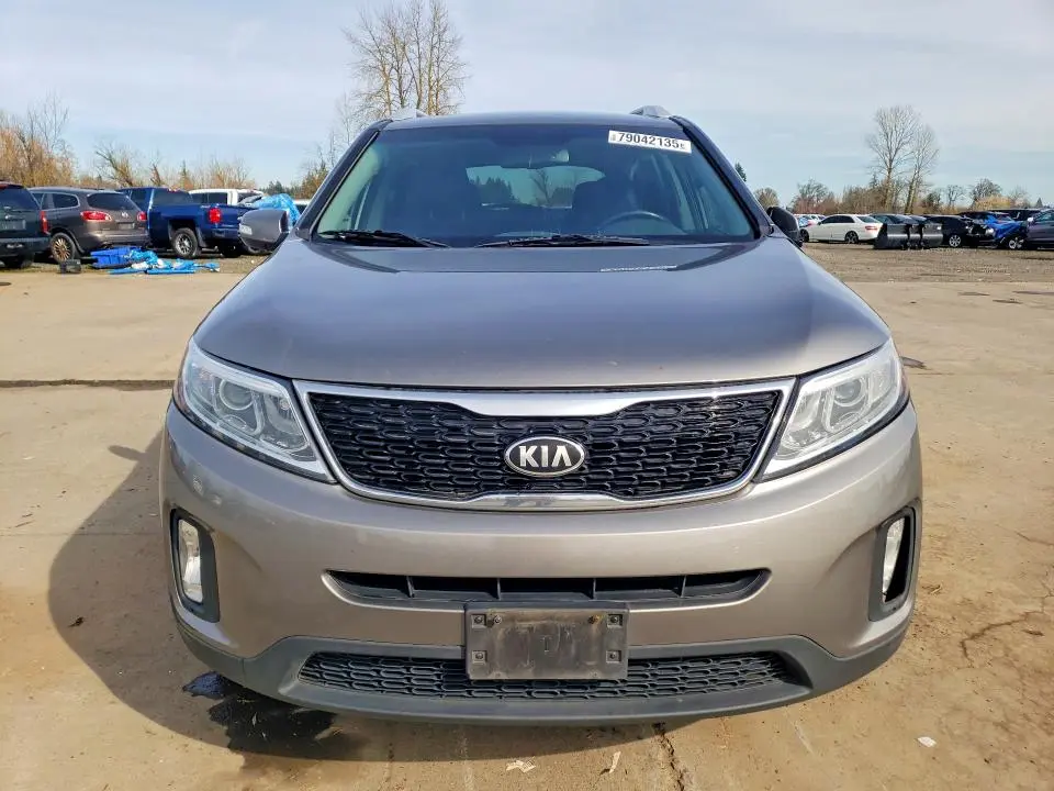 2014 KIA SORENTO LX  