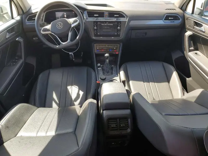 2023 VOLKSWAGEN TIGUAN SE  