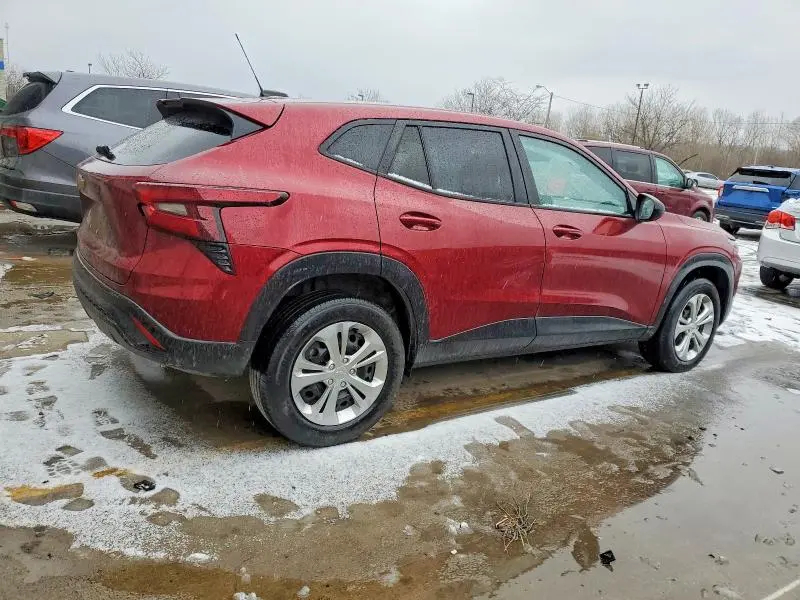 2024 CHEVROLET TRAX LS  