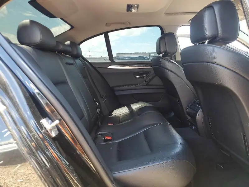 2012 BMW 528 XI  