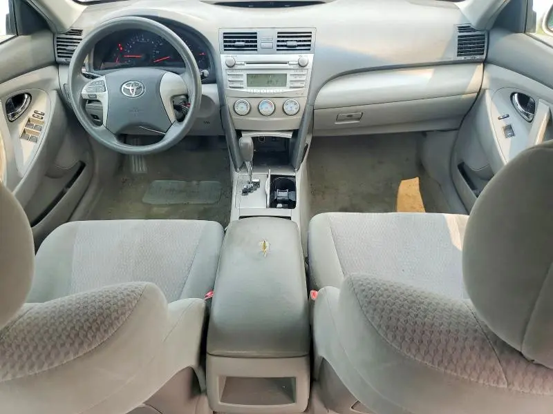 2011 TOYOTA CAMRY LE  