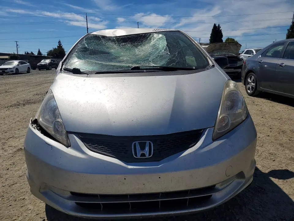 2011 HONDA FIT   