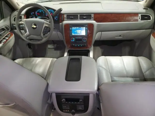 2011 CHEVROLET AVALANCHE LT  