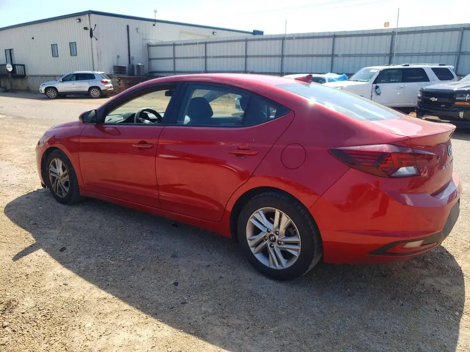 2020 HYUNDAI ELANTRA SEL  