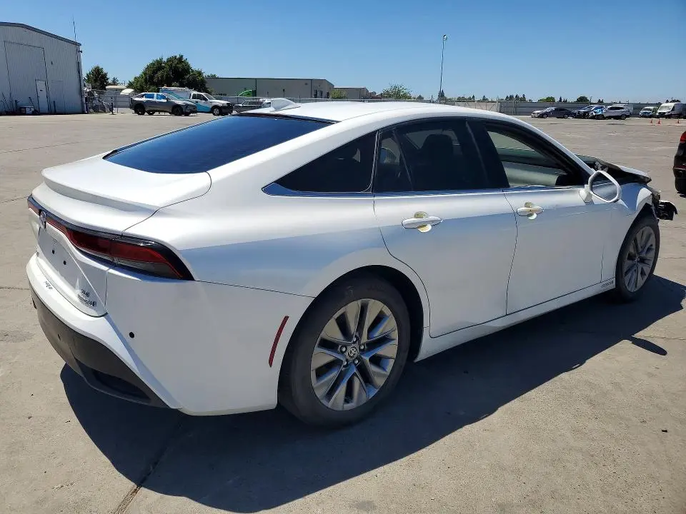 2022 TOYOTA MIRAI XLE  
