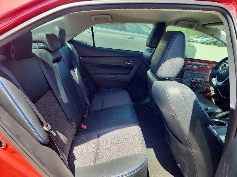 2017 TOYOTA COROLLA SE  