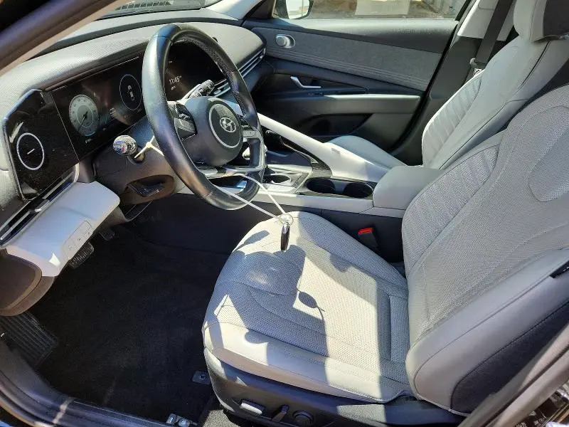 2021 HYUNDAI ELANTRA LIMITED  