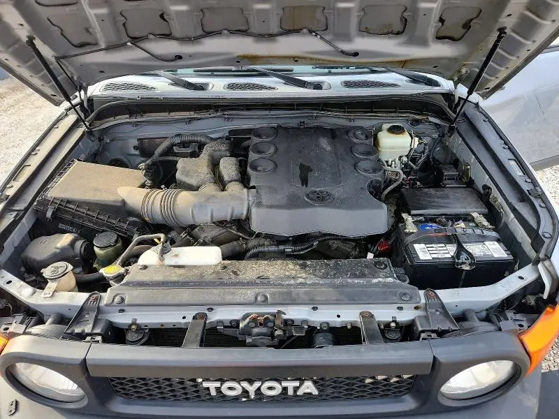 2013 TOYOTA FJ CRUISER BASE  