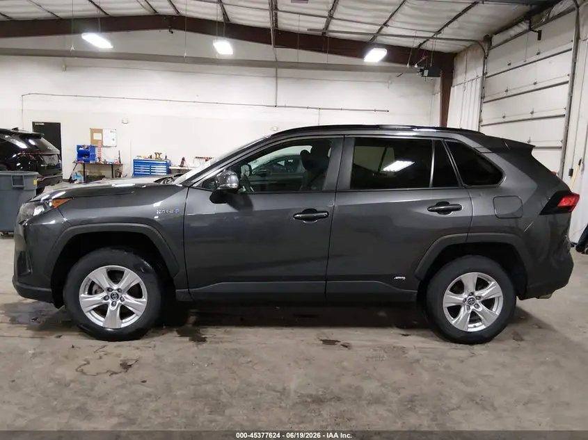 2020 TOYOTA RAV4 HYBRID LE
