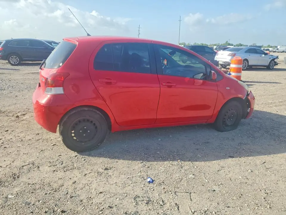 2011 TOYOTA YARIS BASE  