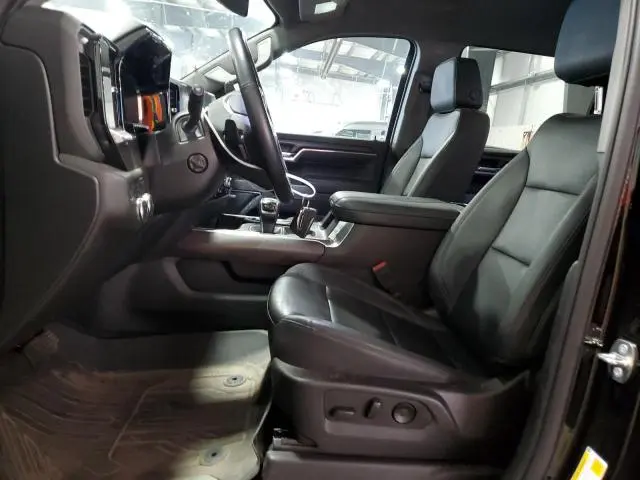 2023 GMC SIERRA K1500 SLT  
