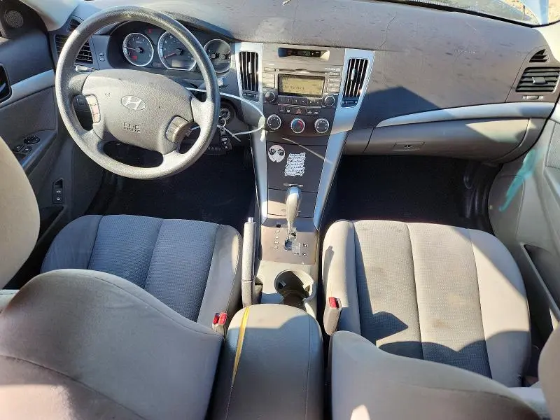 2010 HYUNDAI SONATA GLS  