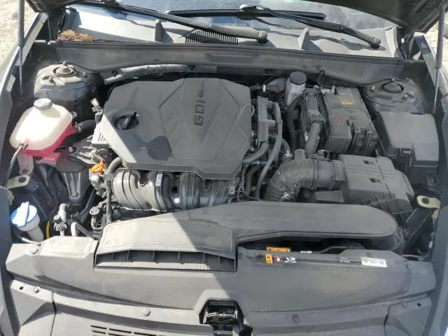 2023 HYUNDAI SONATA SE  