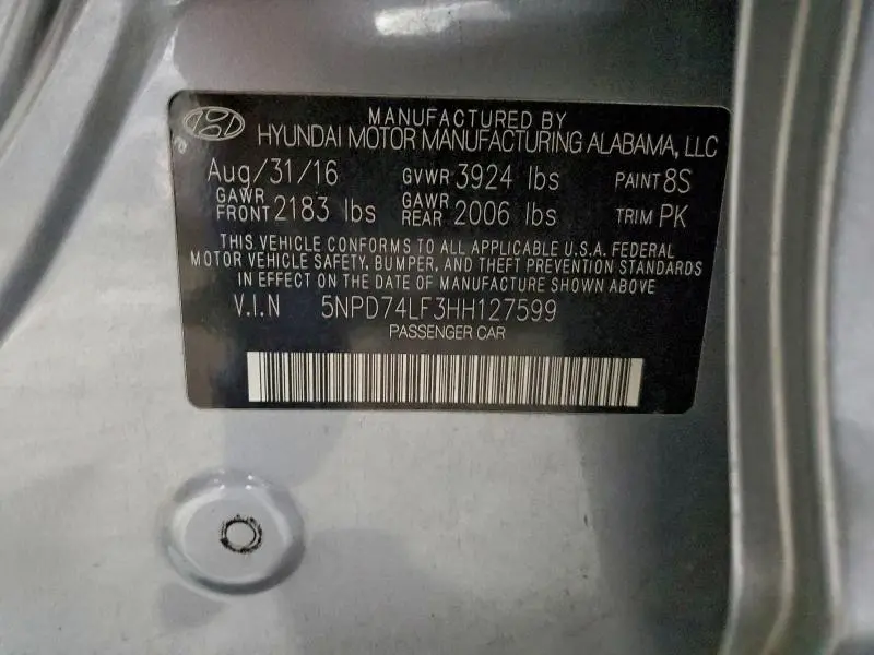 2017 HYUNDAI ELANTRA SE  