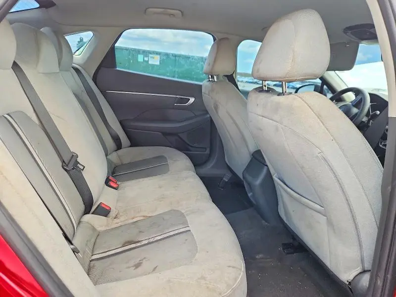 2021 HYUNDAI SONATA SE  