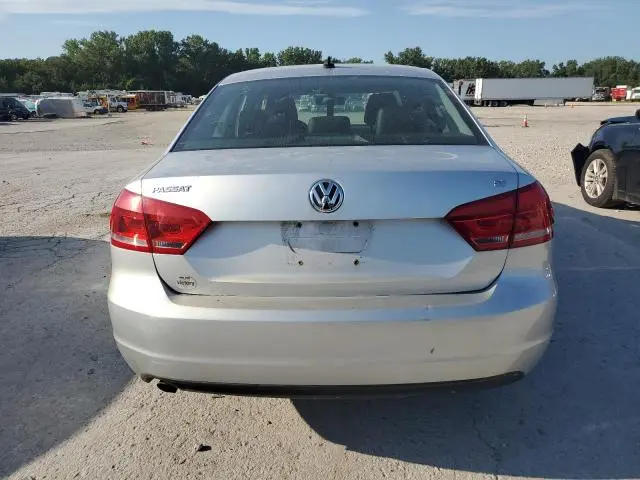 2013 VOLKSWAGEN PASSAT SE  