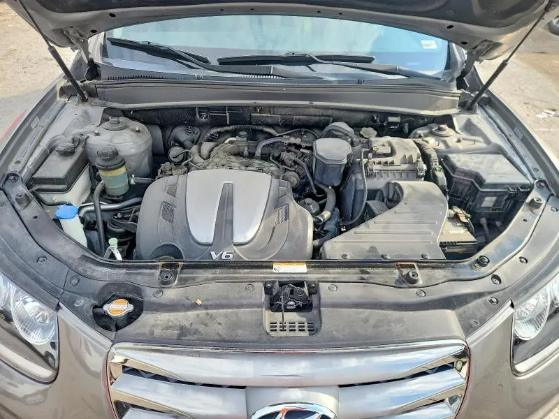 2012 HYUNDAI SANTA FE SE  