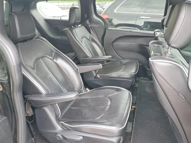 2019 CHRYSLER PACIFICA HYBRID LIMITED  