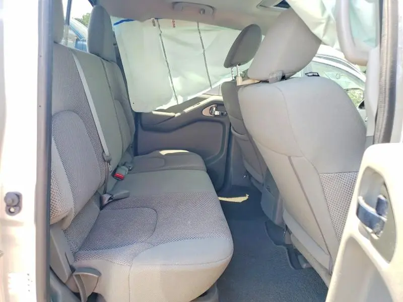 2019 NISSAN FRONTIER SV  