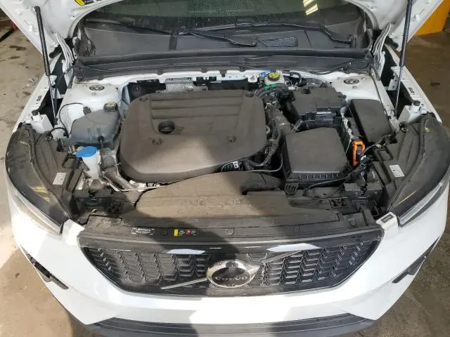 2023 VOLVO XC40 ULTIMATE  