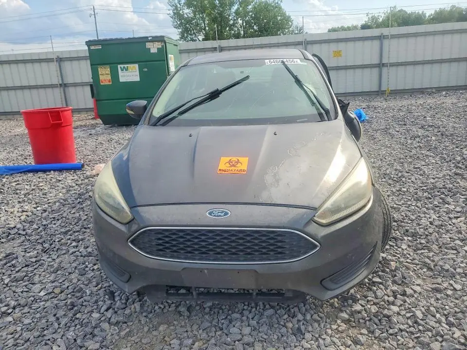 2015 FORD FOCUS SE  