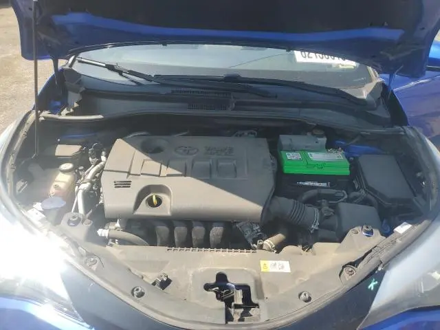 2021 TOYOTA C-HR XLE  
