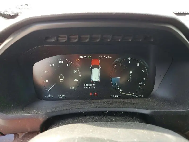 2016 VOLVO XC90 T6  