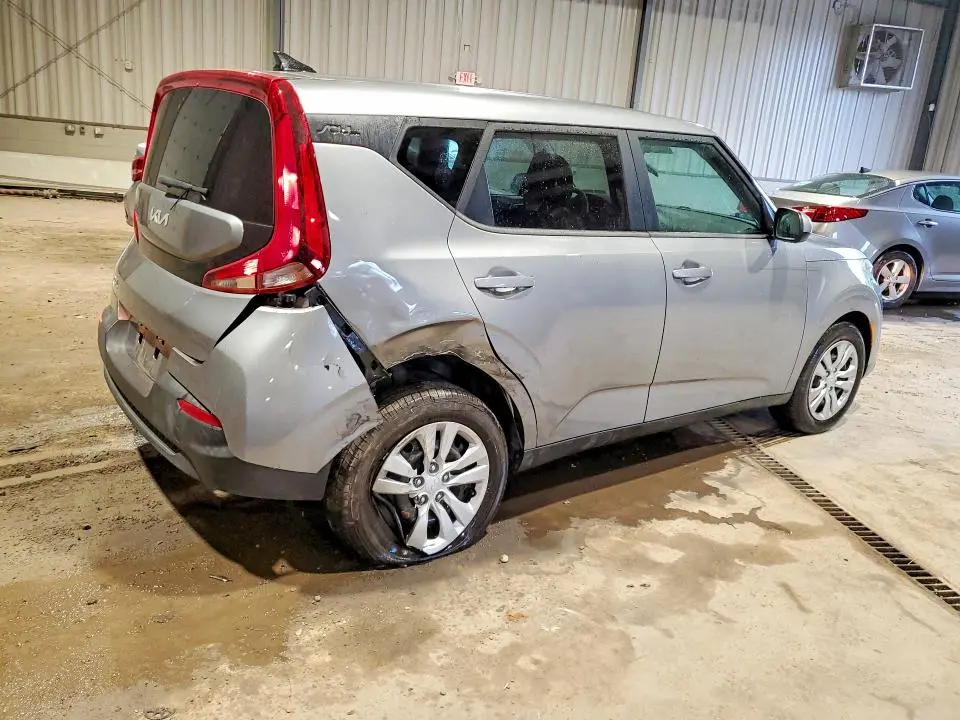 2022 KIA SOUL LX  