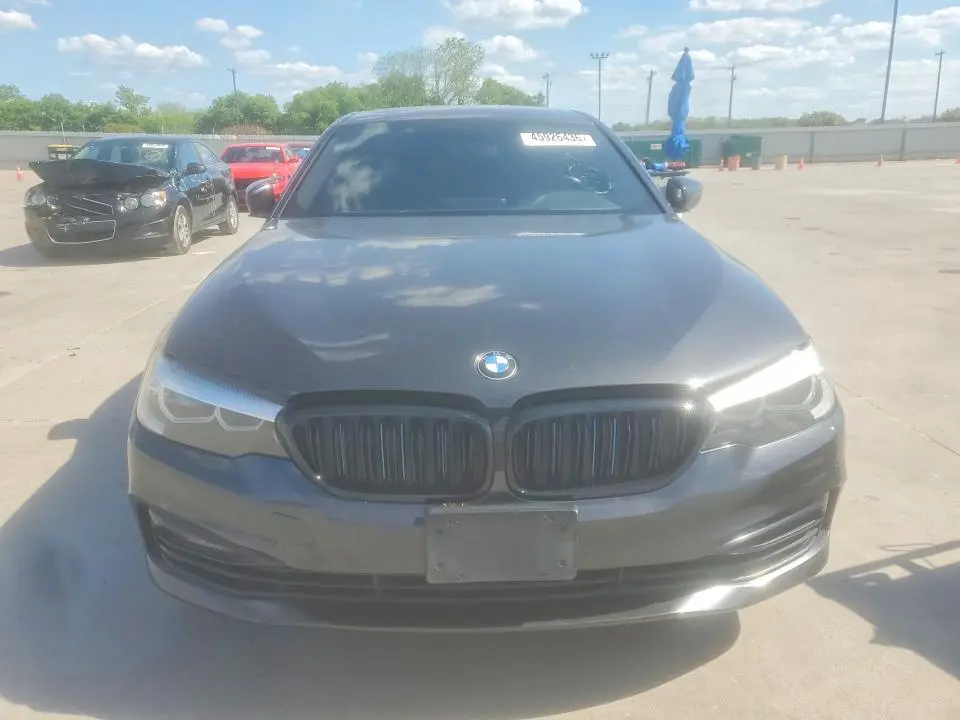 2018 BMW 530E   