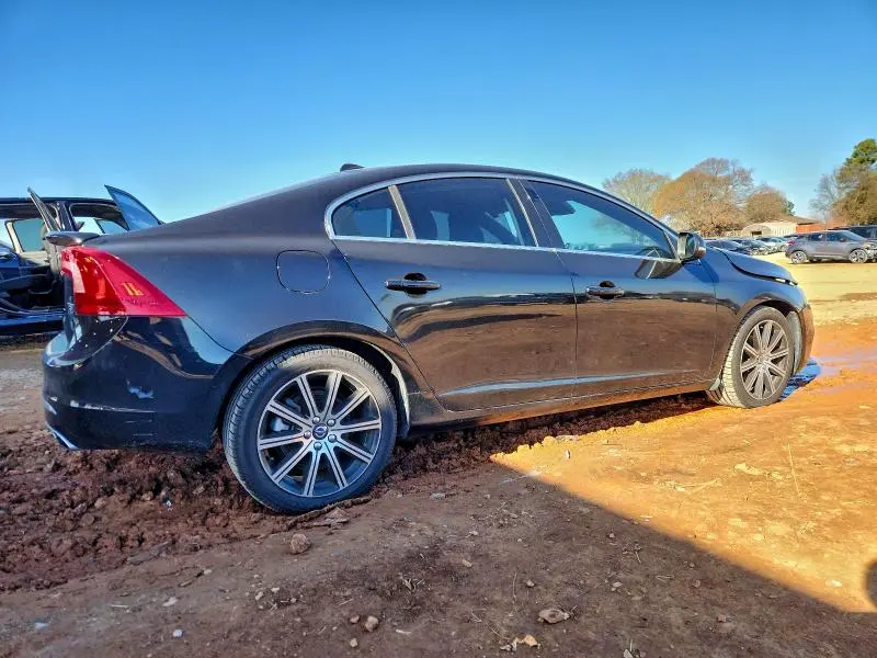 2017 VOLVO S60 PLATINUM  